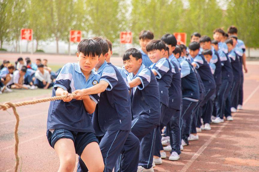 欢声笑语洒满校园：延鲁学子的课余时光 