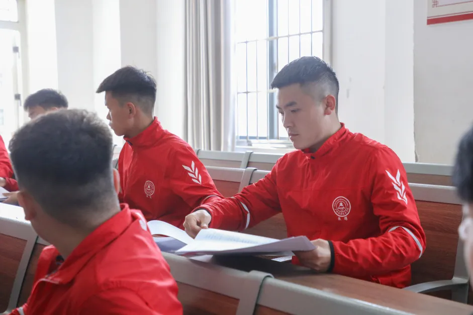 培养考核强素质 全力护航育新人——少林延鲁武术学校组织进行“三条禁令、六项规定”专题培训考核活动