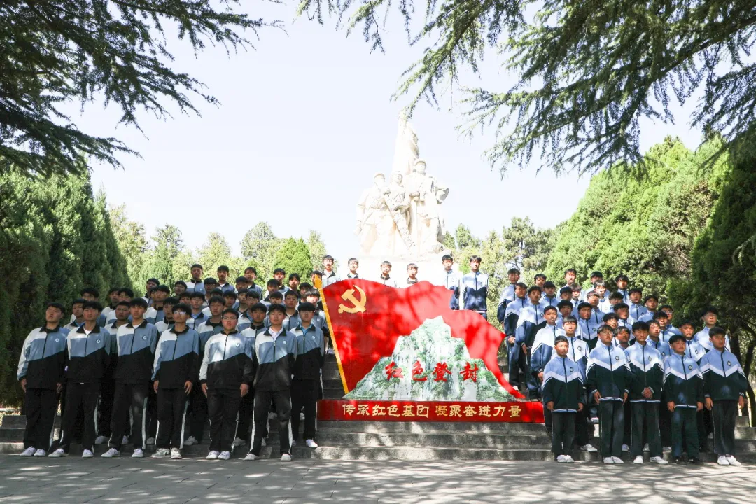 缅怀革命先烈 传承红色基因——少林延鲁武术学校开展清明主题系列活动