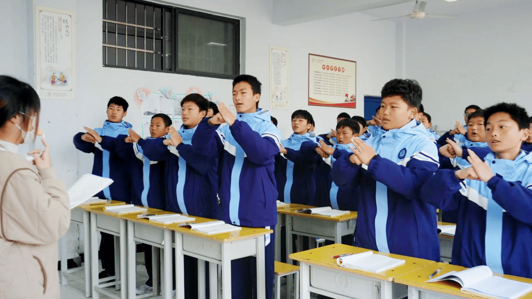 延鲁武校磨练自身意志，让学生从容面对挑战 