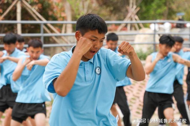 相聚少林延鲁武术学校，携手共同进步