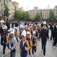 上海师范大学附属郑州启佳学校100余名师生来我校开展研学活动