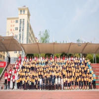 榜样之光，照亮奋进之路丨少林延鲁武术学校隆重举行期中表彰大会