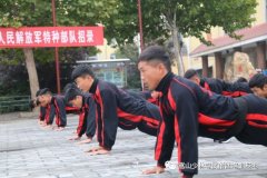 在少林延鲁武术学校，有一种冷叫教练觉得你冷……
