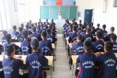 在少林延鲁武术学校上学都有哪些课程？