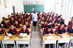 少林延鲁武术学校允许家长在校陪读吗？
