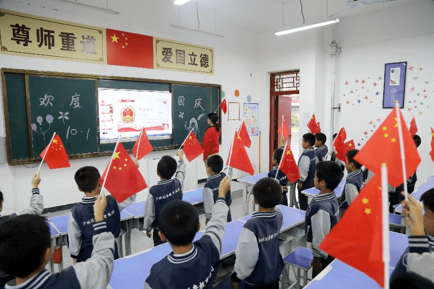 国庆特辑丨盛世中国，喜迎华诞！武校学子带来他的祝福！